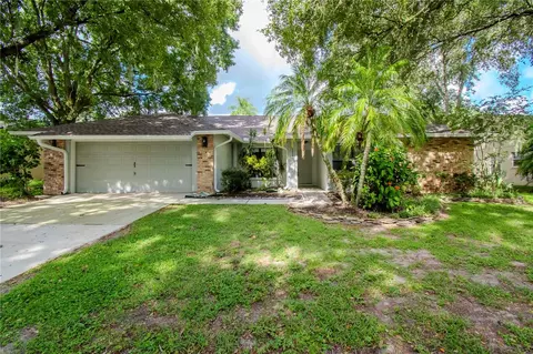 2511 Arborwood Dr, Valrico, FL 33596