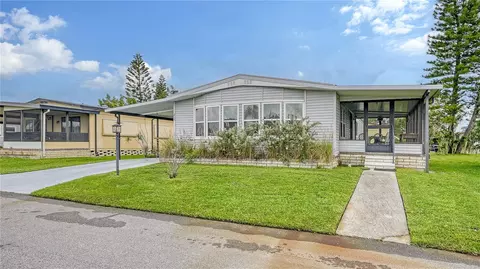 6710 36th Ave E #215, Palmetto, FL 34221