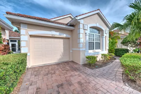 7823 33rd St E #20, Sarasota, FL 34243