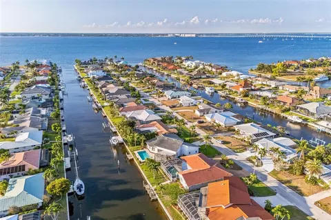 69 Ocean Dr, Punta Gorda, FL 33950