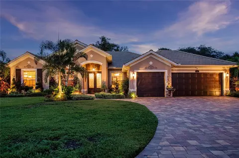 319 Blackbird Ct, Bradenton, FL 34212