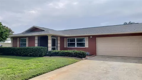5817 1st Avenue Dr W, Bradenton, FL 34209
