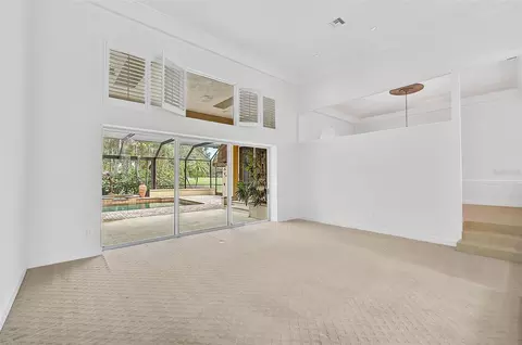 Living - 909 Macewen Dr, Osprey, FL 34229 photo 1 of 11