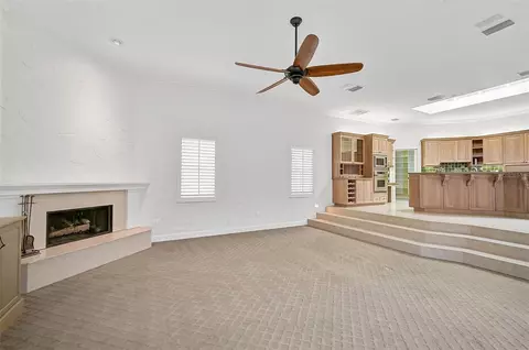 Living - 909 Macewen Dr, Osprey, FL 34229 photo 6 of 11