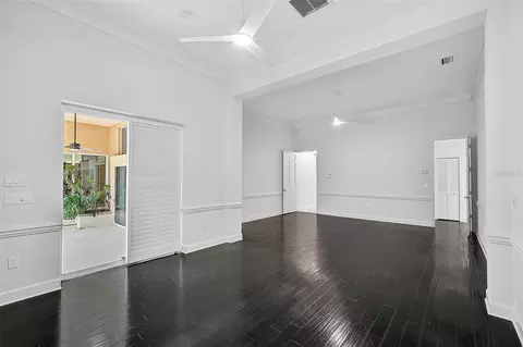 Living - 909 Macewen Dr, Osprey, FL 34229 photo 11 of 11