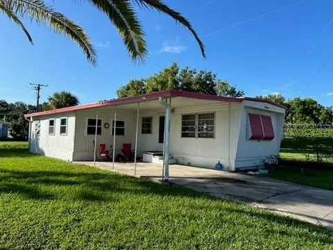 1500 Blind Brook Dr, Sarasota, FL 34234