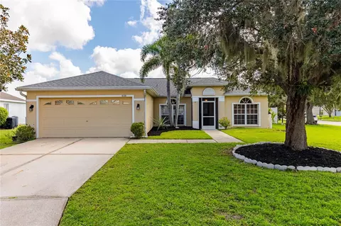 4130 Banbury Cir, Parrish, FL 34219