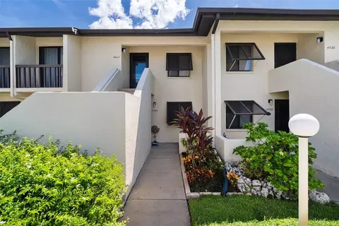 4540 Longwater Chase #41, Sarasota, FL 34235