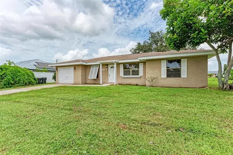 6628 Kenwood Dr, North Port, FL 34287