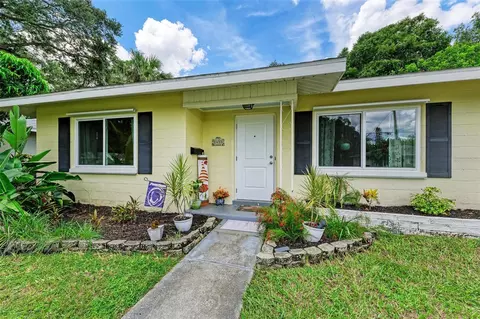 1410 21st St W, Bradenton, FL 34205