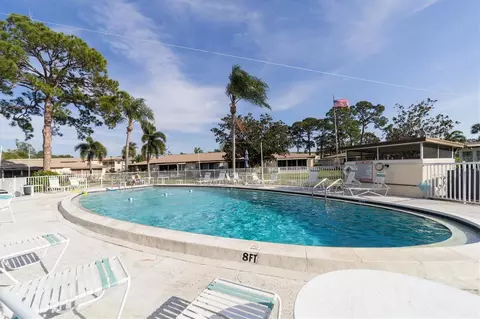2839 Swifton Dr #20, Sarasota, FL 34231