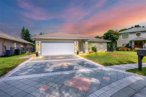 5614 29th Street Cir E, Bradenton, FL 34203