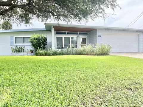 16 N Venetian Way, Port Orange, FL 32127