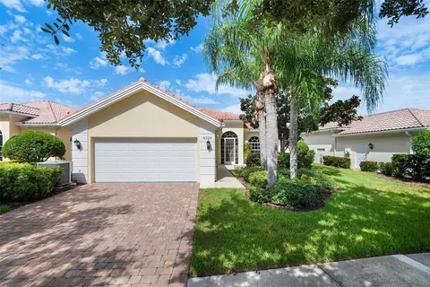 8325 Jesolo Ln, Sarasota, FL 34238