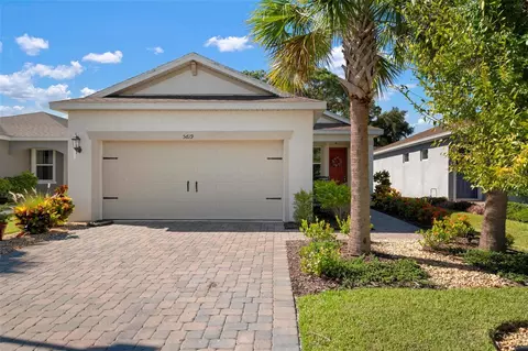 5619 Los Robles Ct, Palmetto, FL 34221