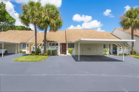 5222 Myrtle Wood #9, Sarasota, FL 34235