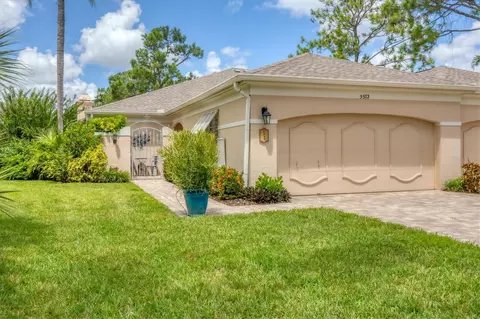 5572 Chanteclaire #9, Sarasota, FL 34235