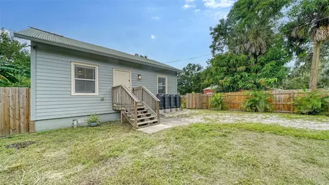 1392 46th St, Sarasota, FL 34234