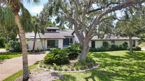 1562 Landings Ter, Sarasota, FL 34231