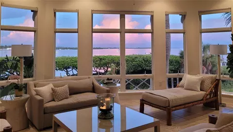 312 Bay Dr S #4, Bradenton Beach, FL 34217