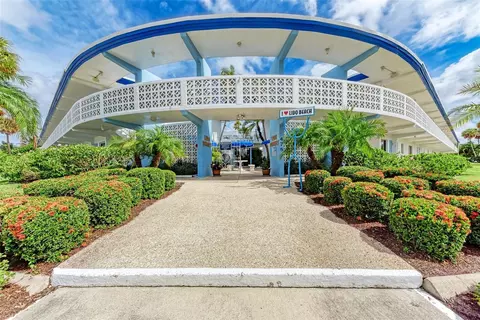475 Benjamin Franklin Dr #107, Sarasota, FL 34236