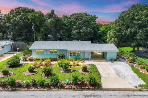 2732 Tangelo Dr, Sarasota, FL 34239