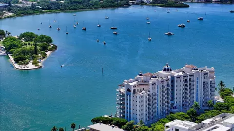 464 Golden Gate Pt #504, Sarasota, FL 34236