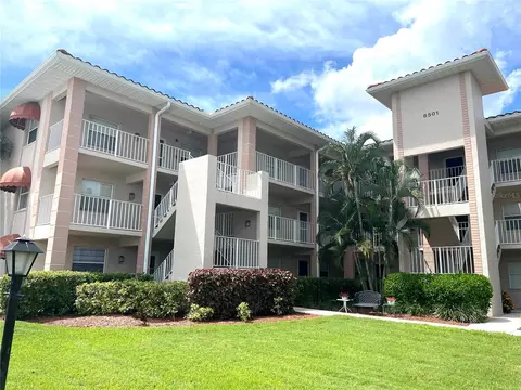 6501 Stone River Rd #301, Bradenton, FL 34203