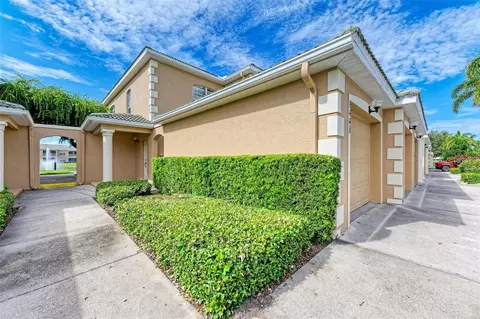 6446 7th Avenue Cir W #301, Bradenton, FL 34209