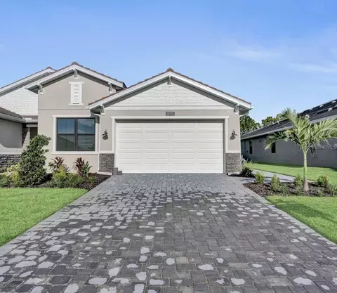 18731 Dayspring Pl, Venice, FL 34293