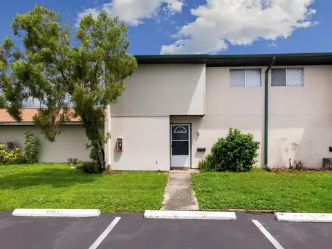 6857 Whitman Way, Sarasota, FL 34243