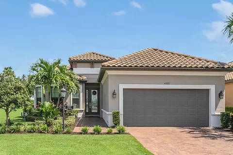 4507 Terrazza Ct, Bradenton, FL 34211