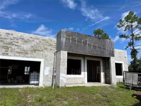 4661 Fairlane, North Port, FL 34288