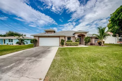 2119 NE 1st Ter, Cape Coral, FL 33909