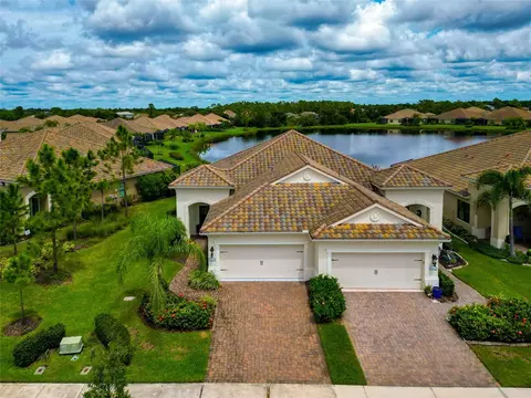 11624 Okaloosa Dr, Venice, FL 34293