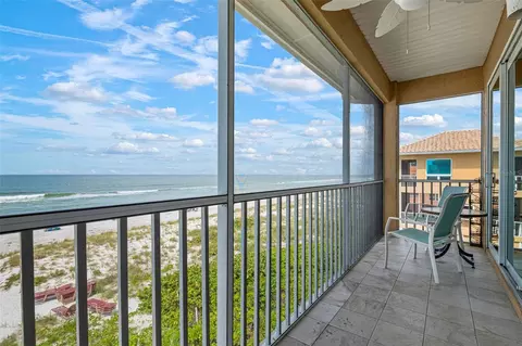 1900 Gulf Dr N #1, Bradenton Beach, FL 34217
