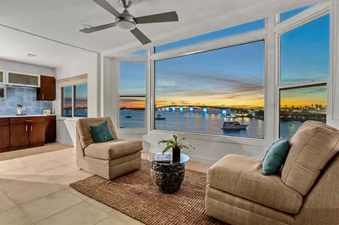 174 Golden Gate Pt #43, Sarasota, FL 34236