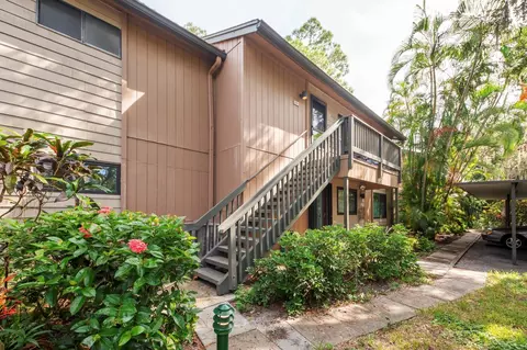 1700 Glenhouse Dr #406, Sarasota, FL 34231