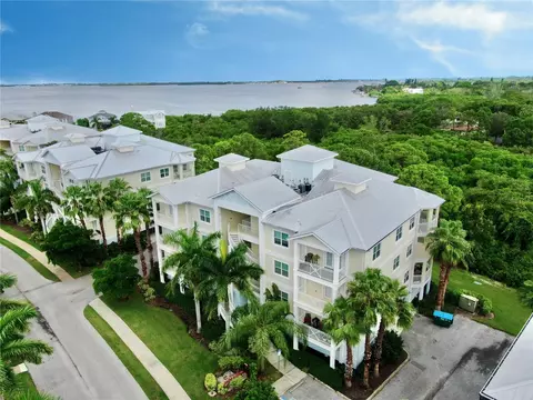 7720 34th Ave W #202, Bradenton, FL 34209