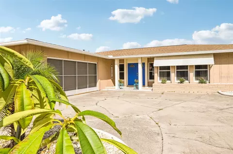 50 Caddy Rd, Rotonda West, FL 33947