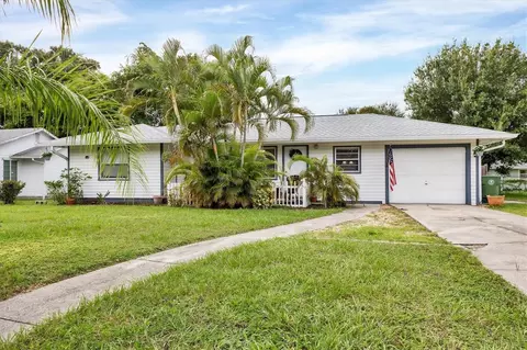 1606 30th St W, Bradenton, FL 34205
