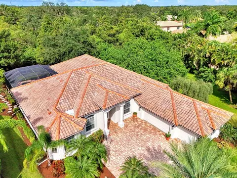 3848 Royal Hammock Blvd, Sarasota, FL 34240