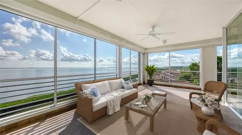 2410 Harbourside Dr #144, Longboat Key, FL 34228