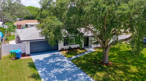 1475 Viewtop Dr, Clearwater, FL 33764