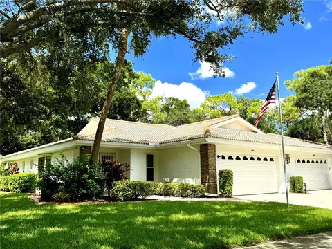 5730 Garden Lakes Dr, Bradenton, FL 34203