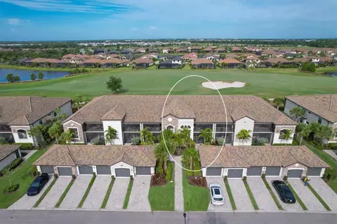5527 Palmer Cir #204, Bradenton, FL 34211