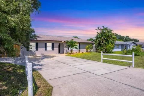 4541 Barton Dr, Sarasota, FL 34232