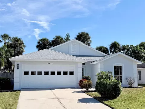 6933 43rd Ct E, Sarasota, FL 34243