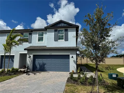 5719 Tripoli Dr, Palmetto, FL 34221