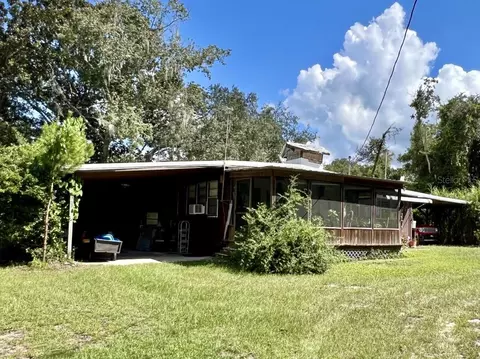 15765 NE 235th St, Fort Mc Coy, FL 32134